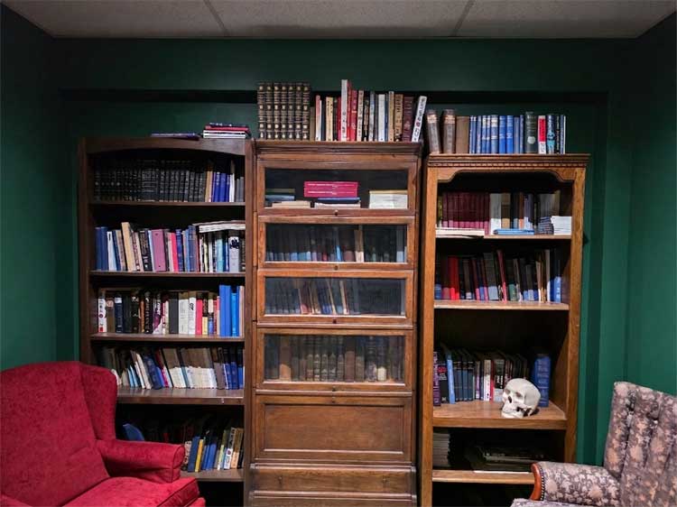 Lodge Library